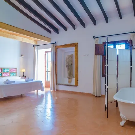 Sa Creu Villa *