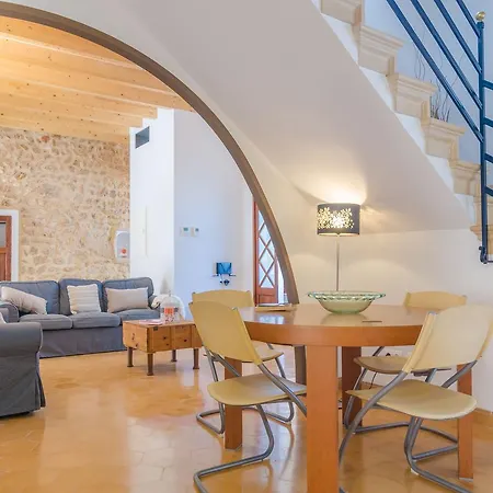 Sa Creu Villa *