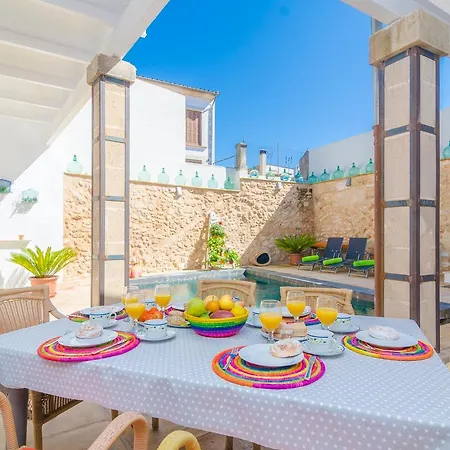 Sa Creu Willa Algaida (Mallorca)